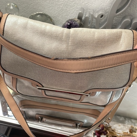 EUC AUTH COACH TAYLOR FOIL BEIGE CREAM FLAP SHOULDER BAG CROSSBODY HANDBAG - Picture 6 of 13
